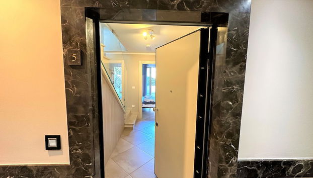 Le Midi 8 - Foto 3, Recepción