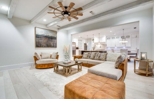 Sprawling Suwanee Home Theater, Pool, Hot Tub! - Foto 11