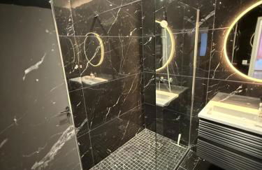 Grand F2 centre-ville, parking privée - Foto 13