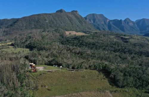 Chalé aconchegante com hidro no pé da serra - Foto 10
