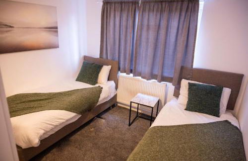 Conyngham Villa, Luxury Detached House, 6 Beds, 4BR,Large garden, Parking - Sleeps 8 - Foto 67