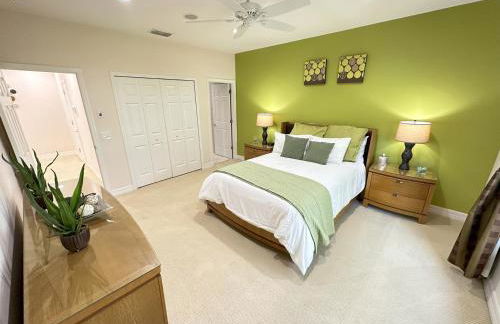 Luxurious Getaway Pool Hot Tub Theater Gym Outdoor Kitchen BBQ 2 Miles to Disney - Foto 30