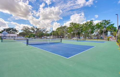 3 Mi to Riverwalk Pet-Friendly Home with Yard! - Foto 27