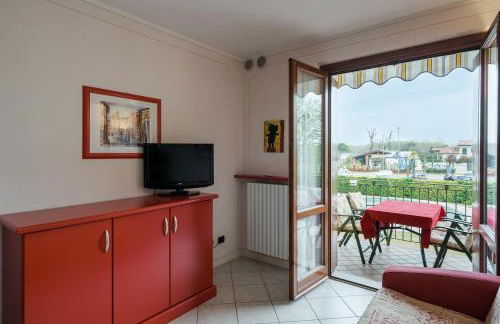 Mosaici Sunrise - lake front apartment with beautiful view - Foto 14