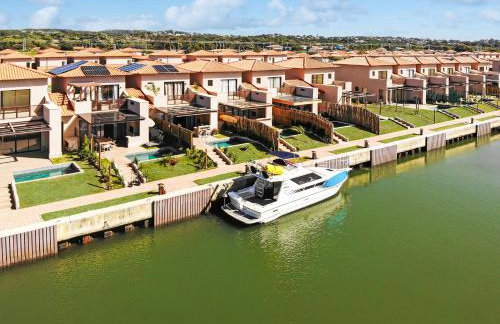 Piscina - 4 Suítes - Condominio Clube - Marina - Foto 53