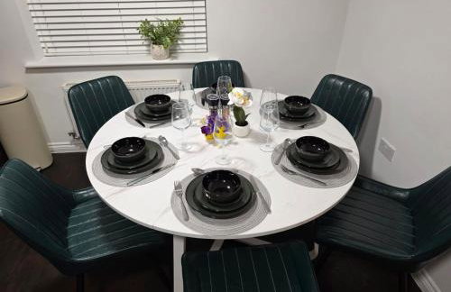 Entire 3-Bed Home, 5 mins to City Centre, Sleeps 6, 2 Free Parking - Foto 13