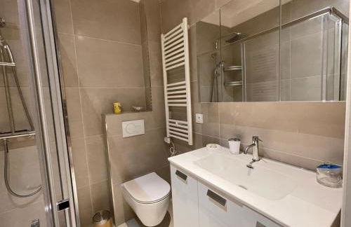 Ezevacances Studio Capuccino vue mer 5 mn plage 7 mn gare Wifi - Foto 11