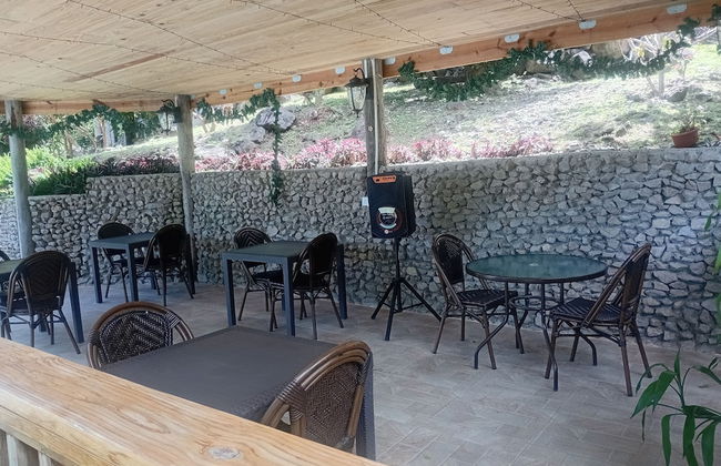 Pinard's Mountain Resort- Cottage 9 - Photo 18