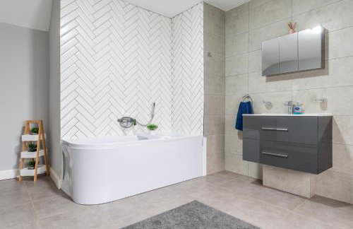 Airfield Manor - Photo 6