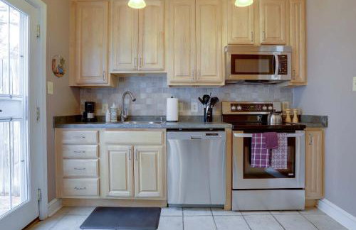 Sojourn Only 8 Blocks to Capitol and Private Patios - Foto 2