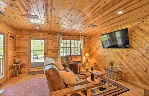 Cozy Hiawassee Cabin with Fire Pit and Mtn Views! - Foto 5