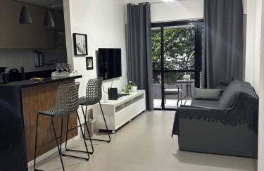 Apt perto da praia c vaga e arrumadeira e janelas anti ruídos - Foto 5