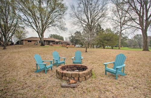 Roomy Texas Lake Retreat with Private Boat Ramp - Foto 39