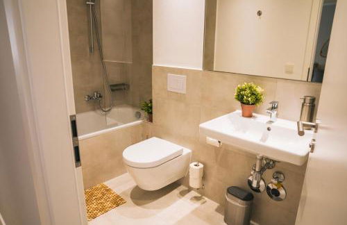 RR - Beautiful Apartment 80qm - Lift - WIFI - Foto 11