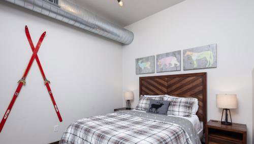 BEST Location, Large & Modern, Glacier Avails! - Foto 4