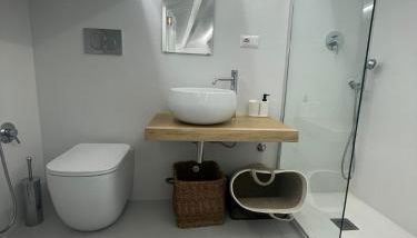 Lipari - casa sul mare di marina corta - Foto 2, Shower