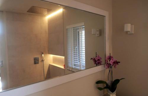 1 bedroom modern en-suite apartment Nine Elms - Foto 5