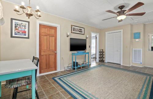 Bue Crab Bungalow - Charming in-town cottage! - Foto 8