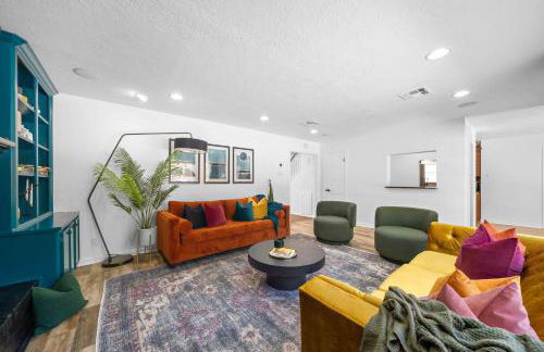 The Pines I Sleeps 12 I Private Pool I Patio & BBQ - Foto 16