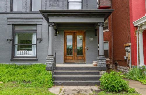 Stylish 2nd Floor Apartment with Pool Table Office Space near Churchill Downs - Foto 26