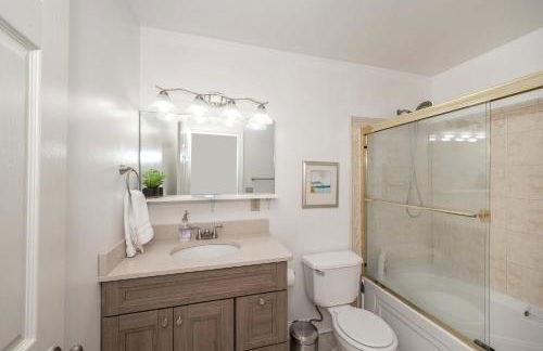 Cityscape Escape - Local Eateries - Foto 34