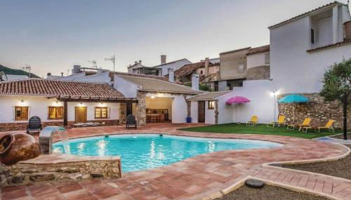 Charming Villa in Mondrón with Private Pool - Foto 3