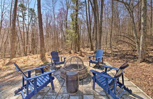 Cabin with Decks and Fire Pit Near Lost River! - Foto 2