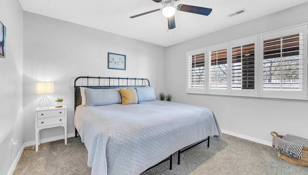 Bright Stylish Condo w/ Balcony - Foto 4, Habitación