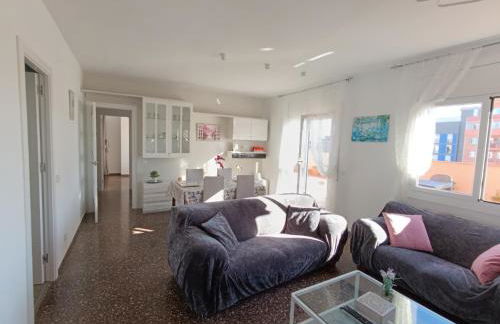 Cozy and sunny penthouse Fira BCN - Photo 8