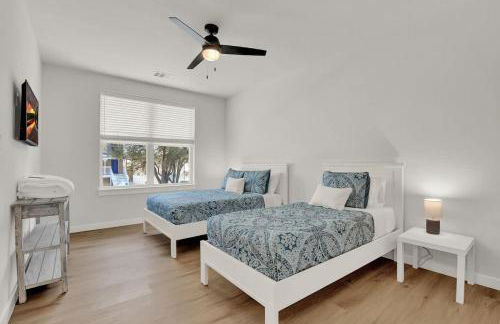 Stunning Lake Home With Pool-beach-gym-boat Access - Foto 35