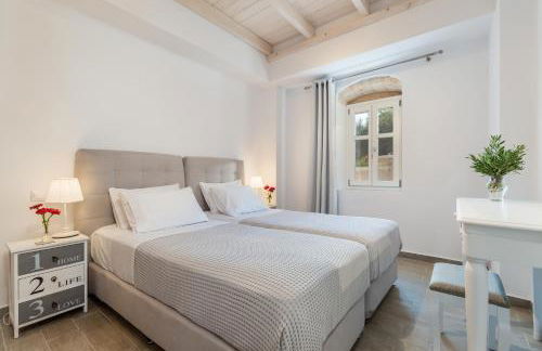 Fiscardo Luxury Stone Villa Alex ,with sunset view! - Photo 12