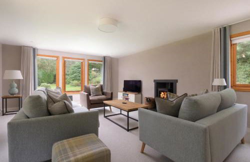 Ballater Bungalow - 4 bed - Beautiful Garden - Foto 9