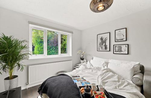 Luxury 1 bed flat South Woodford with parking - minutes walk to Central line Zone 4 - Foto 14