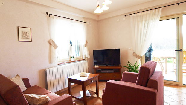 Mirela - Foto 4, Inside other