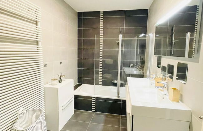 Luxury Green Penthouse Terrace & Parking - Photo 19