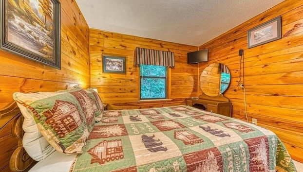 Lazy Creek Retreat 2 Bedroom Home by RedAwning - Foto 5, Habitación