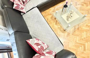 Spacious villa for 10 with a big private pool - Photo 18