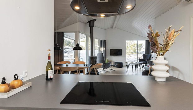 6 Person Holiday Home in Blavand - Foto 5, Cocina privada