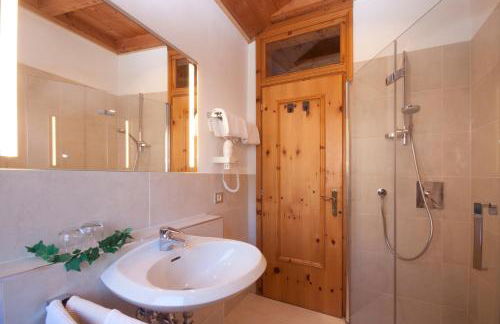 Ferienwohnungen St Hippolyt mit Hallenbad - Foto 24