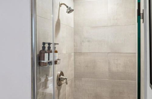 Stylish Loft 5 Min to Downtown No 212 - Photo 13