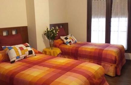 La plazuela Navaluenga - Photo 8