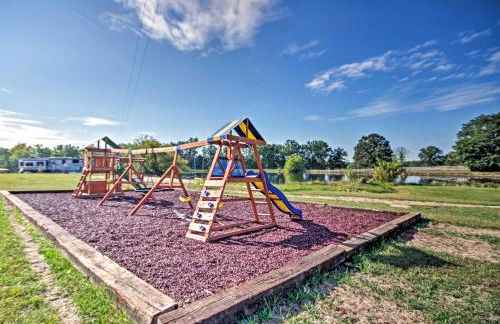 Lakefront A-Frame Cabin with Community Perks - Foto 40