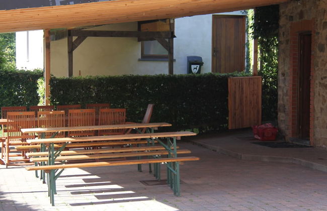 Spacious Stay With Terrace - Photo 21