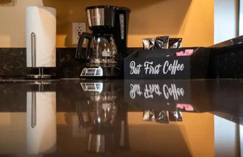 Lakefront Loft - Walk 2 First Energy x Progressive - Foto 19