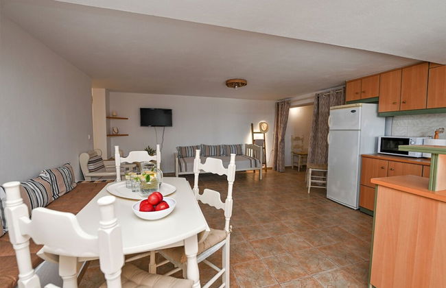 La Luna in Agia Barbara Tinos - Foto 11