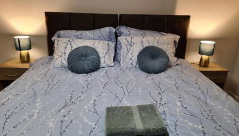 Spacious 3 Bedroom House, 6 beds in Spondon, Derby with Parking - Foto 4