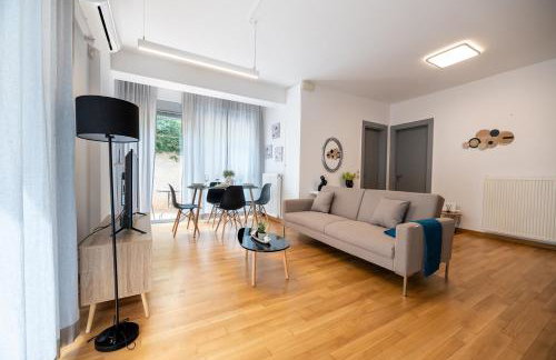 Chic 1BR Apartment in Neo Psichiko - Photo 4