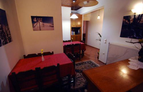 To Spiti tis Pareas - Foto 26