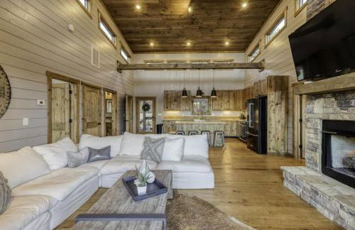 Modern Rustic Cabin with Sprawling Views and Hot Tub - Foto 14