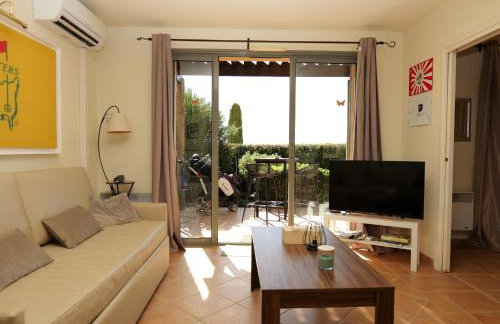 Appartement au coeur du Golf de Saumane - Photo 3